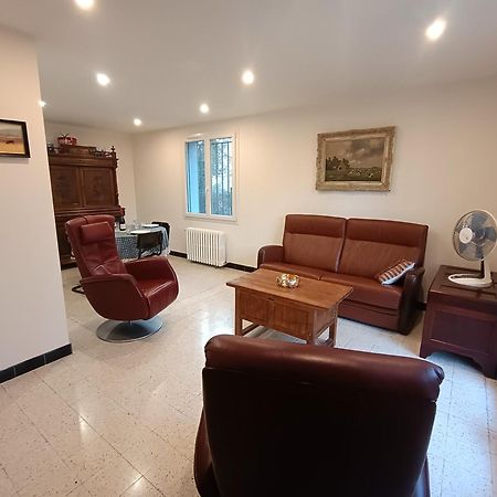 Grand Appartement, 2 Chambres Et Jardin Nîmes Esterno foto