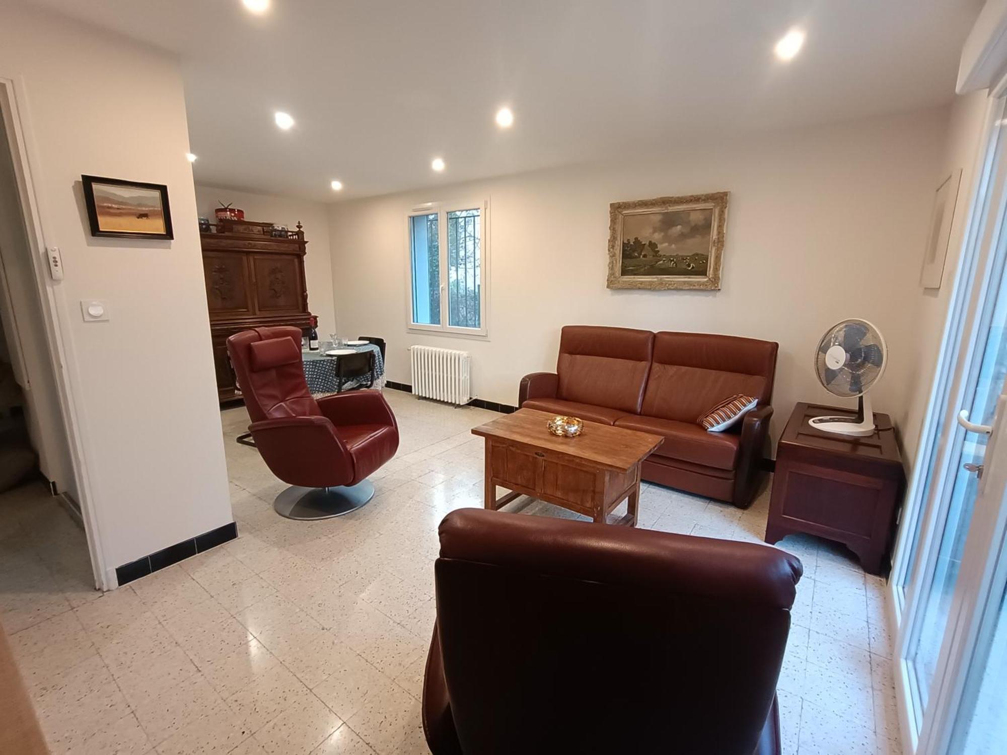Grand Appartement, 2 Chambres Et Jardin Nîmes Esterno foto